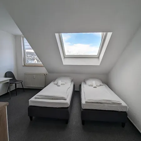 & Lift - Hoeft Apartment