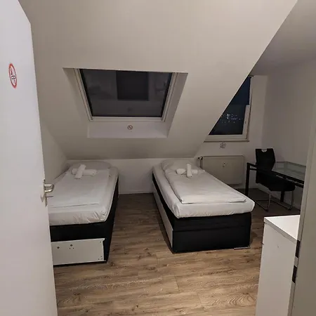 & Lift - Hoeft Apartment